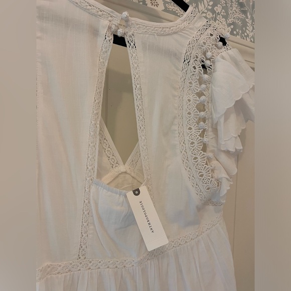 NWT Anthropology White Dress: Medium - Picture 4 of 4
